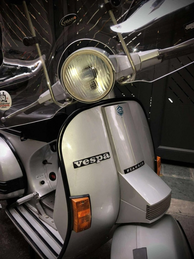 Xế cổ 30 năm tuổi vespa px150e 1995 có giá bán cao gấp đôi honda sh tại việt nam - 4