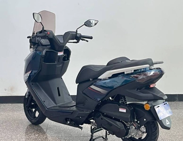 Xuất hiện mẫu xe ga mới - dáng như vario 160 trang bị như xmax giá rẻ hơn vision - 8