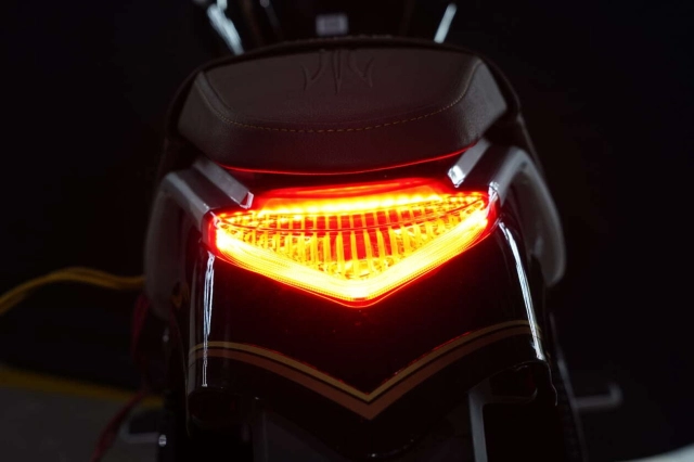 Xuất hiện mẫu xe ga với phong cách cruiser kịch độc - có giá bán ngang ngửa honda vision - 19