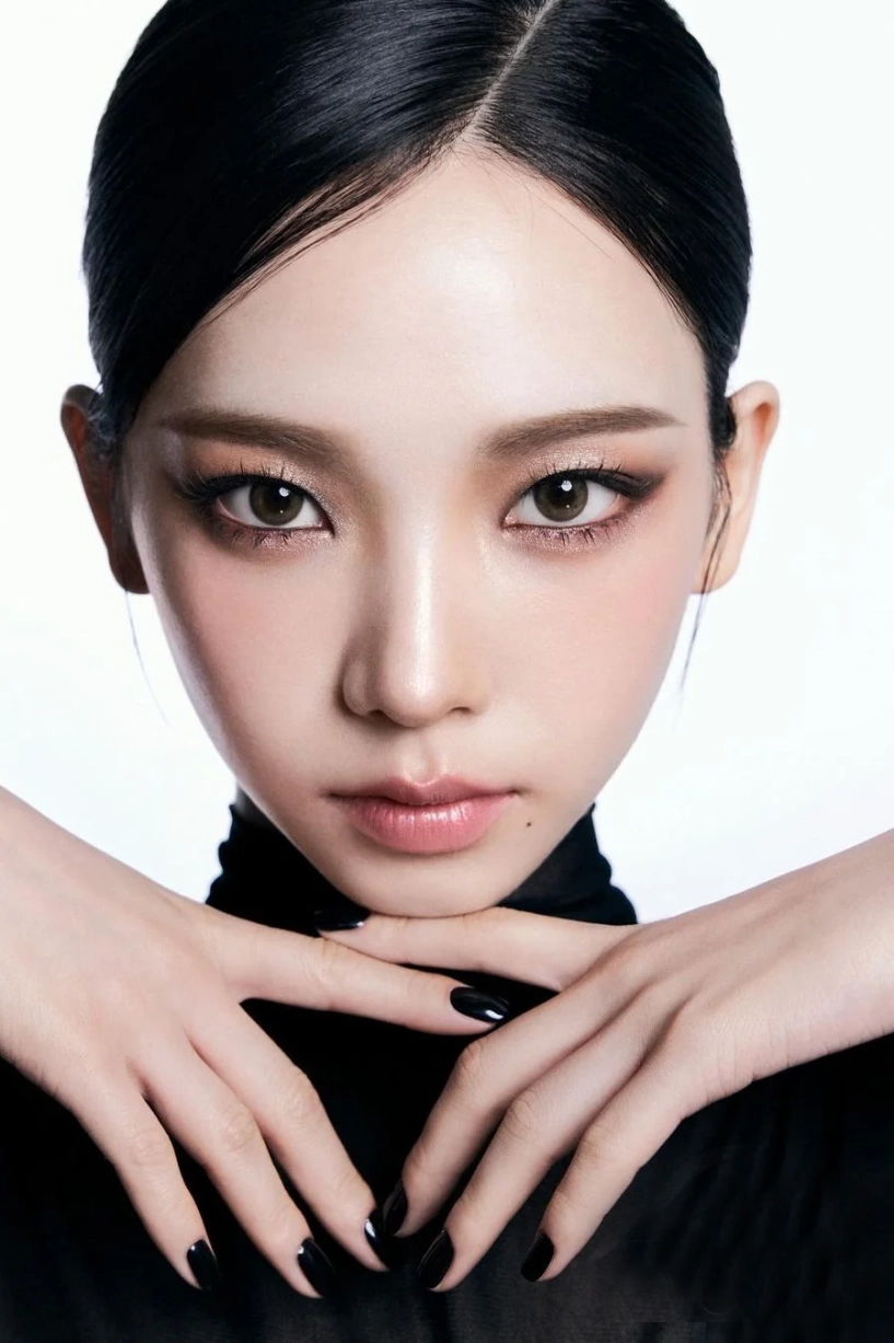 10 cô gái xinh đẹp nhất thế giới 2025 - 15