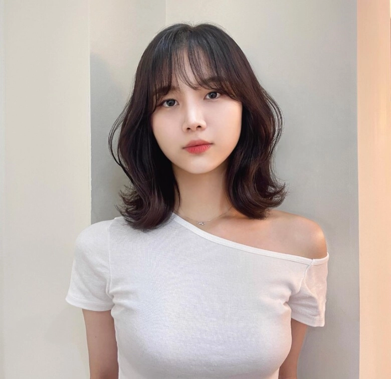 7 kiểu tóc ngang vai đẹp hơn tóc ngắn lại dễ chăm hơn tóc dài giúp chị em trẻ ra 10 tuổi - 5