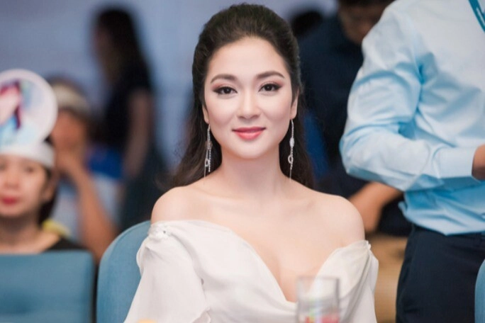 cháu dâu hụt của hoài linh từng lọt top 15 miss world là hoa hậu của các hoa hậu nay u45 đẹp căng tràn - 1