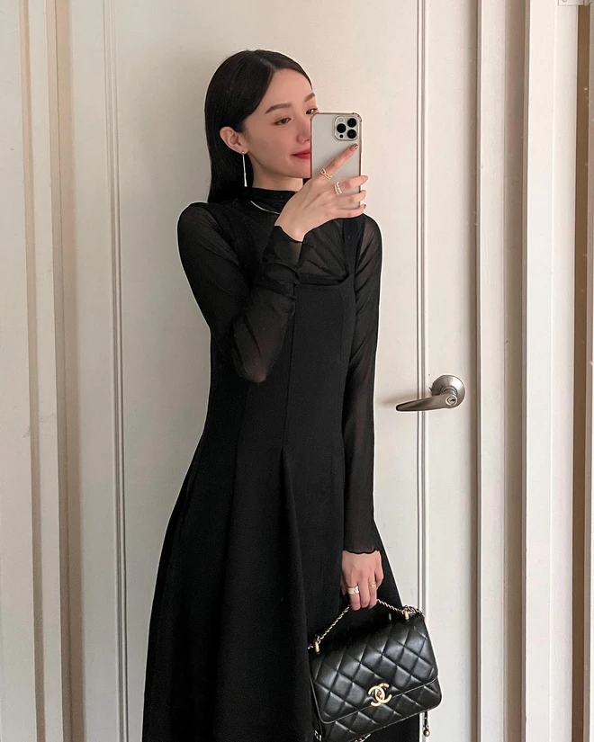 Chị em diện đồ đen nhất định phải nhớ 5 nguyên tắc này sai là dễ bị cộng thêm tuổi nhìn kém sang hẳn - 6