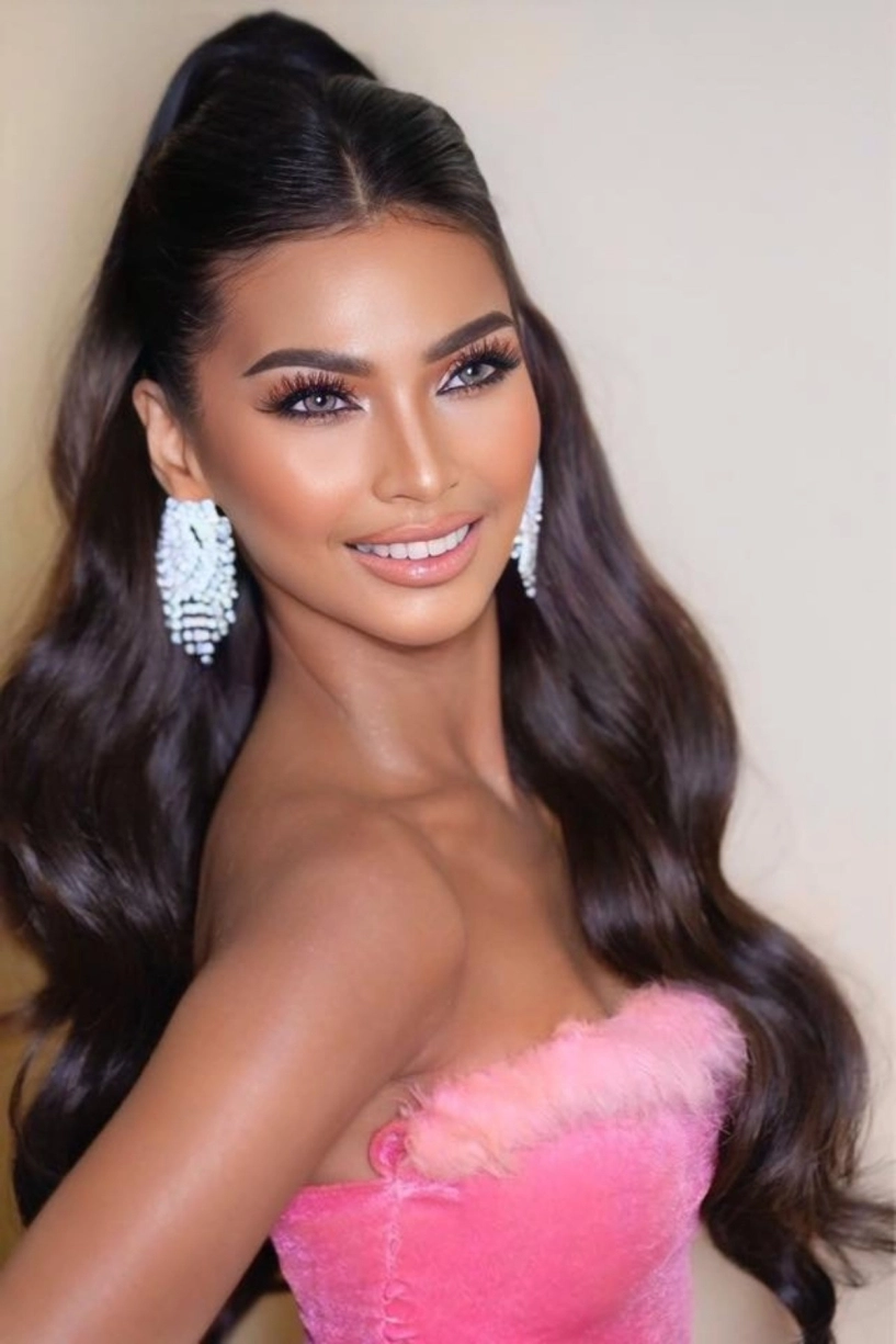 Cô gái gây sốc khi đăng quang 40 cuộc thi hoa hậu trong năm 2025 là ai - 7