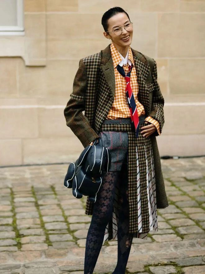 Có kiểu áo mặc quanh năm không chán cân mọi thời tiết dù 10 hay 30 độ phối với đồ nào cũng hợp mốt - 7