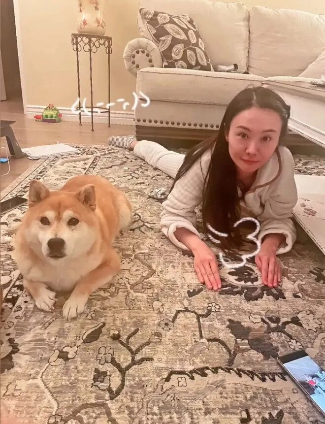 Không nhận ra nhan sắc nữ thần thanh xuân một thời gương mặt cứng đờ với đôi môi ếch kỳ lạ - 1