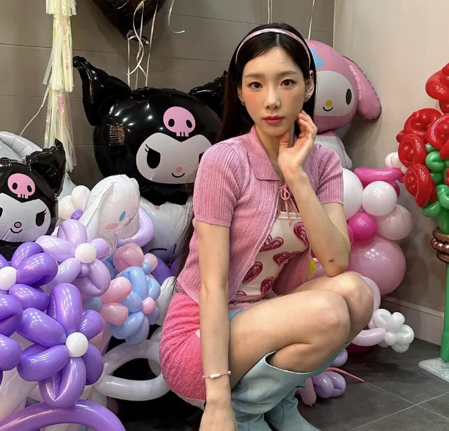 Mặc gì ngày đầu tiên của năm 2026 để cả năm may mắn chị em cứ diện theo công thức sau sẽ đầu xuôi đuôi lọt - 4