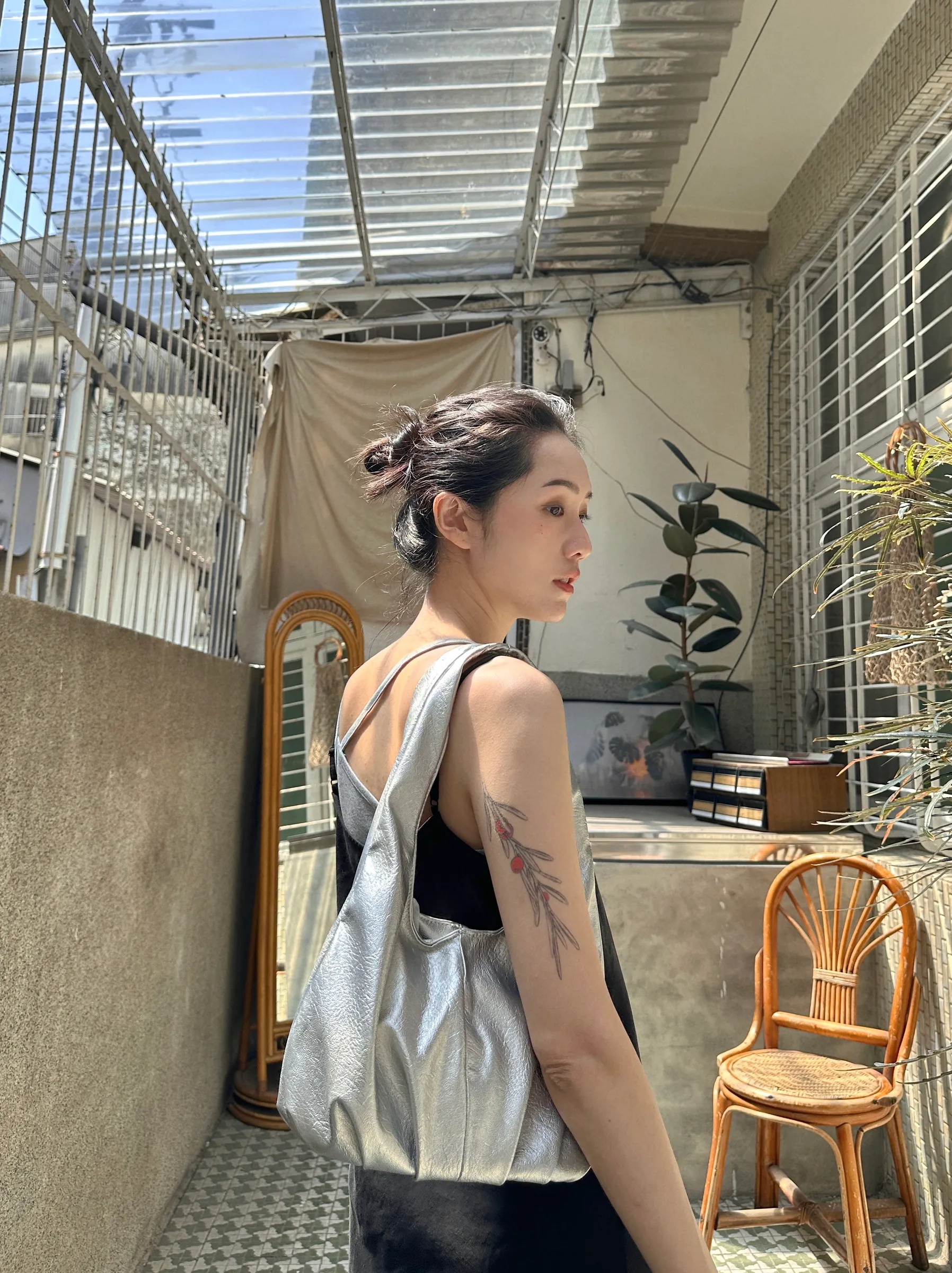 Mặc gì ngày đầu tiên của năm 2026 để cả năm may mắn chị em cứ diện theo công thức sau sẽ đầu xuôi đuôi lọt - 11