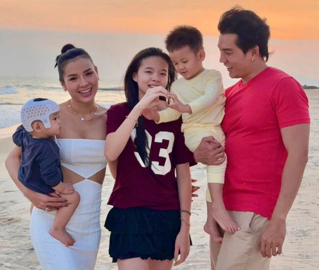 Mỹ nhân lấy hồng hài nhi đích thị là mẹ 3 con quyến rũ bậc nhất vbiz có kho bikini khoe 3 vòng căng đét - 1