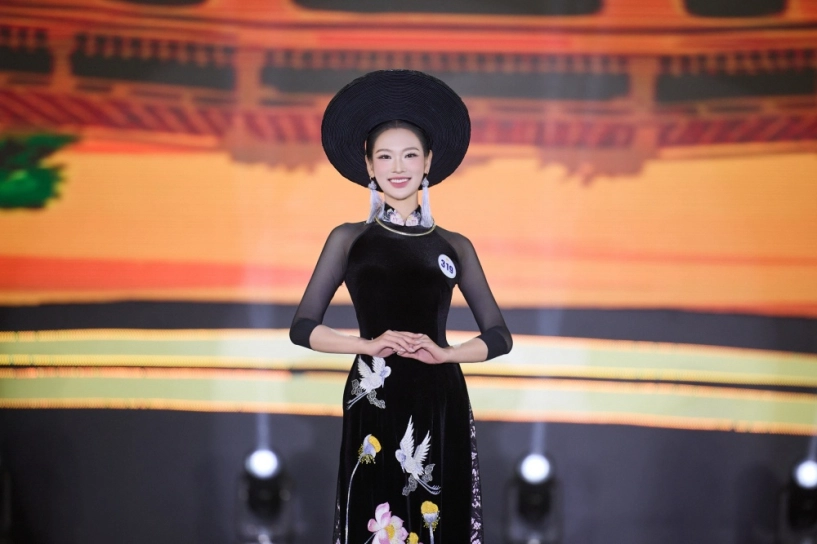 Nguyễn phương linh đăng quang hoa hậu du lịch việt nam với câu trả lời song ngữ xuất sắc - 5