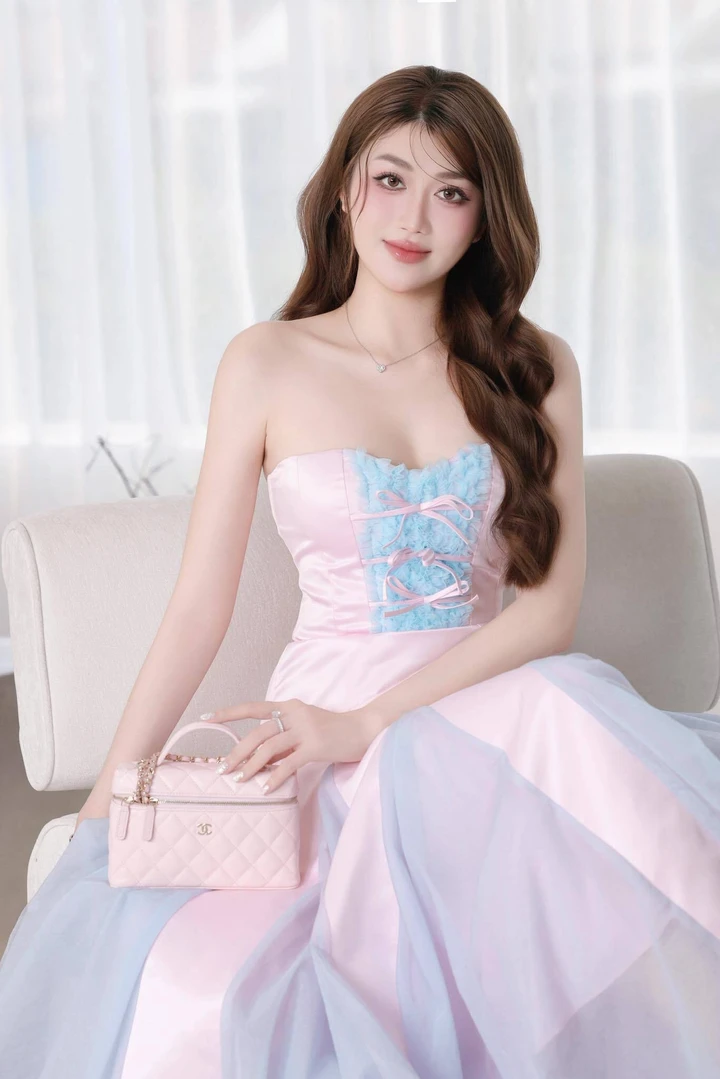 Sắc vóc bạn gái tin đồn của tiền đạo nguyễn đình bắc - 4