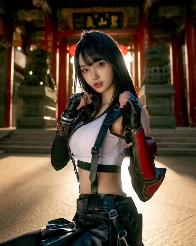 thiên kim tiểu thư là bạn gái kém 21 tuổi của bạn thân châu kiệt luân nhan sắc ảo như ai body quyến rũ mê người - 13