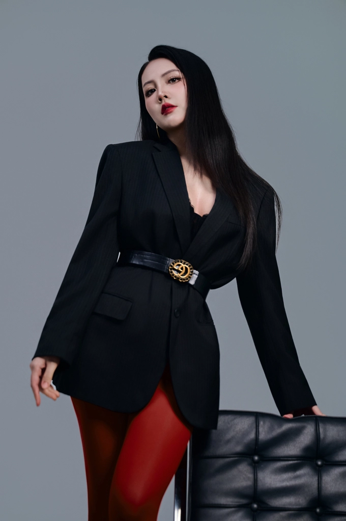 Thụy vân lột xác phong cách sau sinh hai con - 2