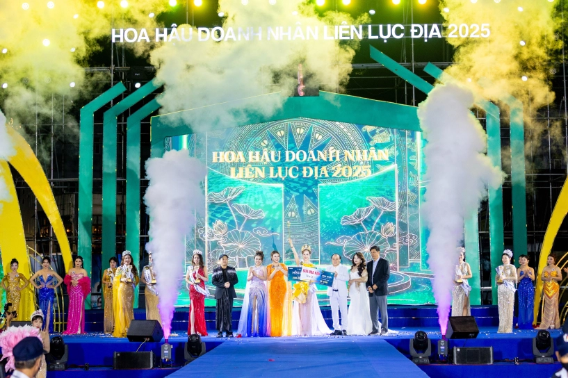 Tỏa sáng tại quảng trường đại đoàn kết thí sinh nguyễn thị tâm trở thành tân hoa hậu doanh nhân liên lục địa - 2