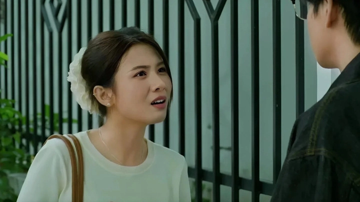 Vẻ ngọt ngào của diễn viên sinh năm 2001 đóng cùng lúc 2 phim giờ vàng vtv - 3