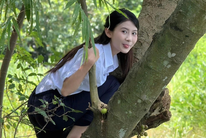 Vẻ ngọt ngào của diễn viên sinh năm 2001 đóng cùng lúc 2 phim giờ vàng vtv - 4