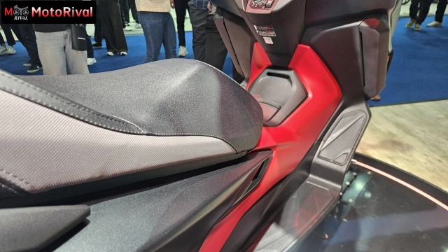 Cận cảnh honda forza 350 thế hệ mới vừa ra mắt tại bims 2026 với giá bán rẻ hơn cả sh350i - 8