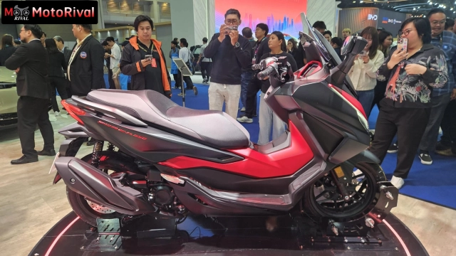 Cận cảnh honda forza 350 thế hệ mới vừa ra mắt tại bims 2026 với giá bán rẻ hơn cả sh350i - 10