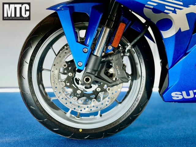 Cận cảnh suzuki gsx-8r 2025 ra mắt tại thái mẫu sportbike vừa đủ cho cả phố lẫn track - 4