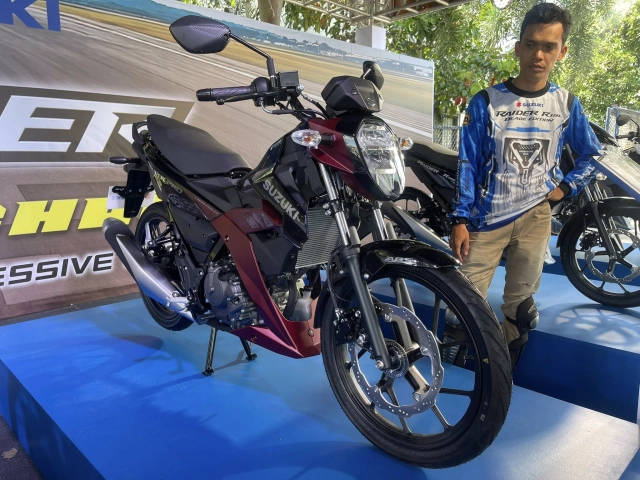 Cận cảnh từng chi tiết của suzuki raider r150 pro vừa lên kệ với giá bán khoảng 565 triệu đồng - 11