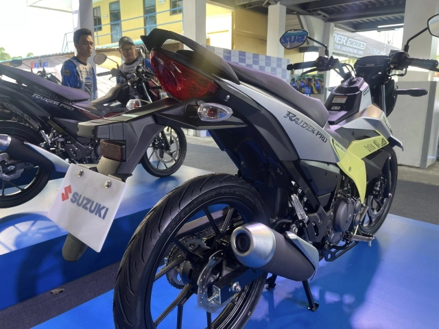 Cận cảnh từng chi tiết của suzuki raider r150 pro vừa lên kệ với giá bán khoảng 565 triệu đồng - 16