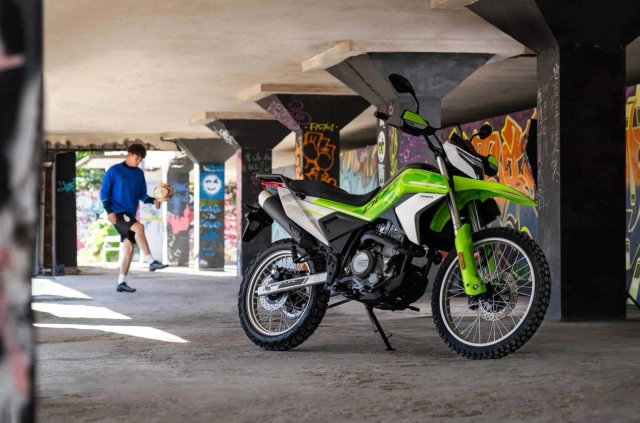 Cfmoto 250 dual sắp sửa ra mắt thị trường việt với phiên bản 300cc có giá ngang ngửa sh160i - 1