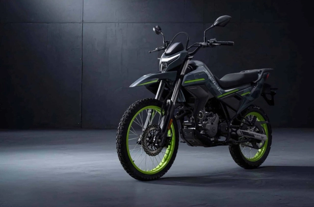 Cfmoto 250 dual sắp sửa ra mắt thị trường việt với phiên bản 300cc có giá ngang ngửa sh160i - 2