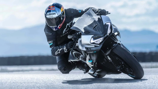 Cfmoto có đang hồi sinh kỷ nguyên sportbike 4 xy-lanh mà các hãng nhật đã bỏ quên - 1