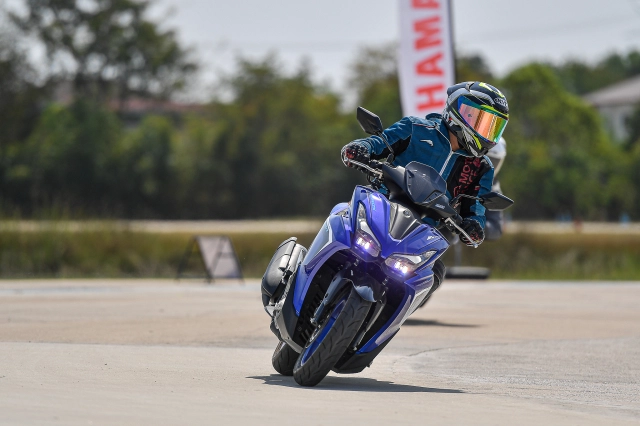 Chênh nhau 10 triệu đồng giữa yamaha nmax 155 tech max hay nvx 155 sp xe nào phù hợp với bạn - 6