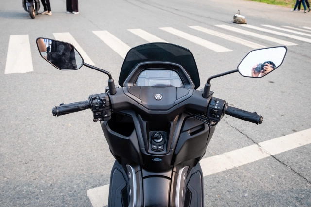 Chênh nhau 10 triệu đồng giữa yamaha nmax 155 tech max hay nvx 155 sp xe nào phù hợp với bạn - 15