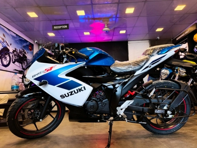 Chỉ ngang giá xe tay ga cao cấp suzuki gixxer sf 250 2026 mang cấu hình sportbike đúng nghĩa - 4