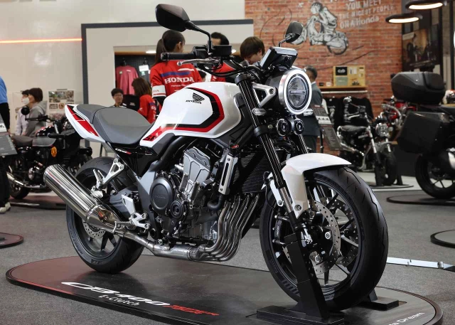 Chi tiết honda cb400 super four e-clutch concept với 4 màu sắc lộ diện - 1