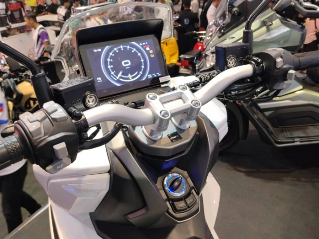 Core 188 tân binh mới toanh trong phân khúc xe ga adv - liệu có lật đổ được honda adv160 - 5