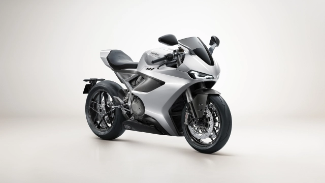 Cuộc tái khởi động vĩ đại của norton khi huyền thoại midlands bước vào kỷ nguyên mới - 1