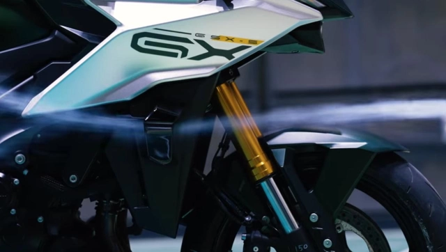 Gsx-s1000gx thế hệ mới có thể được trang bị cánh gió nhỏ suzuki đang toan tính điều gì - 1