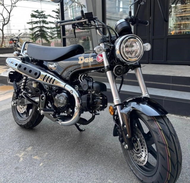 Hình ảnh thực tế của bộ đôi honda dax 2026 og white và og black vừa lên kệ tại đại lý - 6