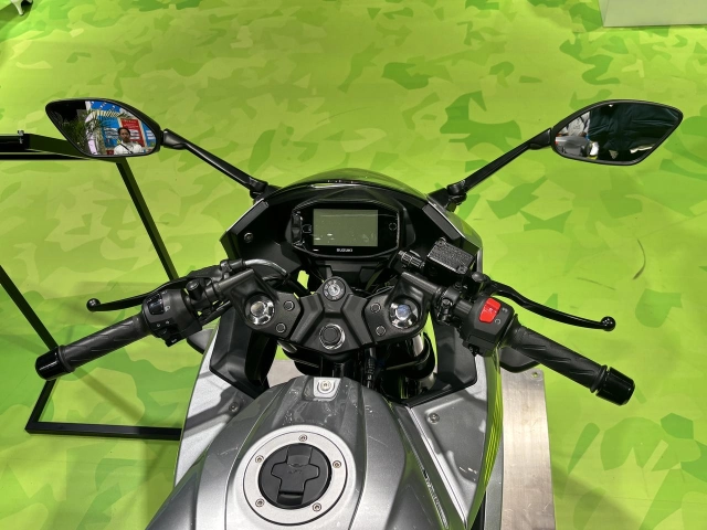 Hình ảnh thực tế của suzuki gixxer sf 250 ffv phiên bản sử dụng xăng sinh học 85 ethanol - 8