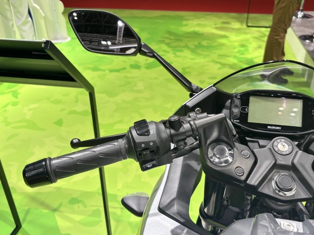 Hình ảnh thực tế của suzuki gixxer sf 250 ffv phiên bản sử dụng xăng sinh học 85 ethanol - 11