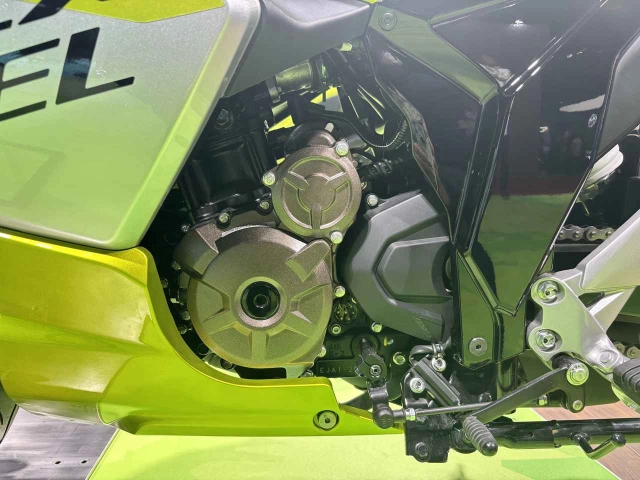 Hình ảnh thực tế của suzuki gixxer sf 250 ffv phiên bản sử dụng xăng sinh học 85 ethanol - 14
