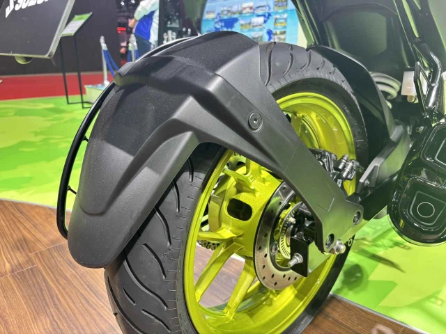 Hình ảnh thực tế của suzuki gixxer sf 250 ffv phiên bản sử dụng xăng sinh học 85 ethanol - 26