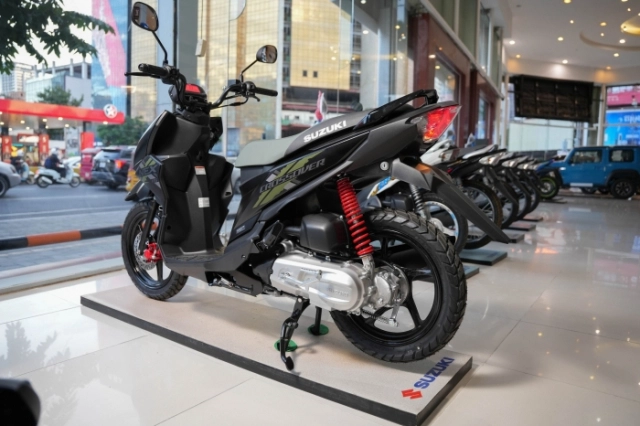 Hình ảnh thực tế của suzuki nex crossover 2026 vừa lên kệ ở tại các đại lý bên cam - 3