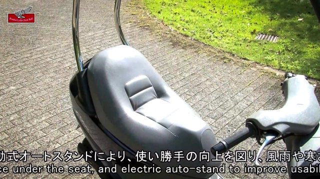 Hồi ức 2 bánh - khám phá mẫu xe ga có mái che và cần gạt nước như ô tô của honda - 11