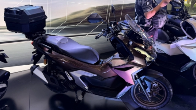 Honda adv160 2026 vừa cập bến philippines thêm roadsync giá vẫn mềm bất ngờ - 5