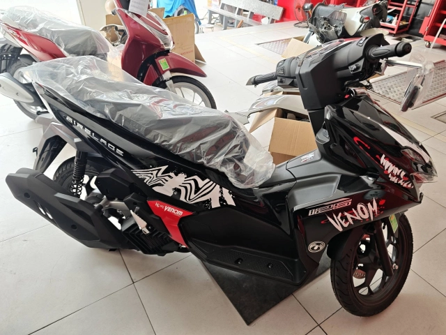 Honda air blade 125 phiên bản venom chính thức lên kệ tại các đại lý trong nước - 3