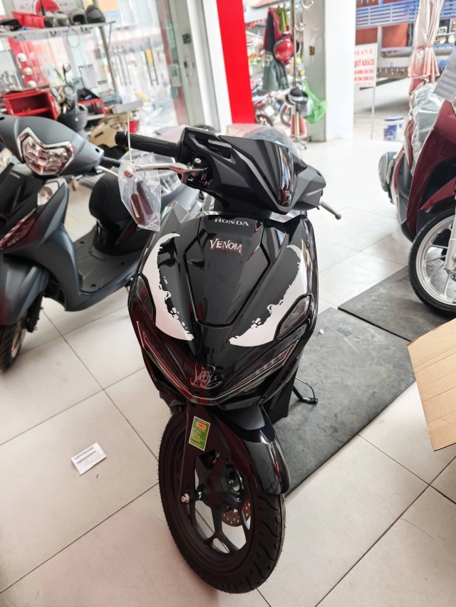 Honda air blade 125 phiên bản venom chính thức lên kệ tại các đại lý trong nước - 4