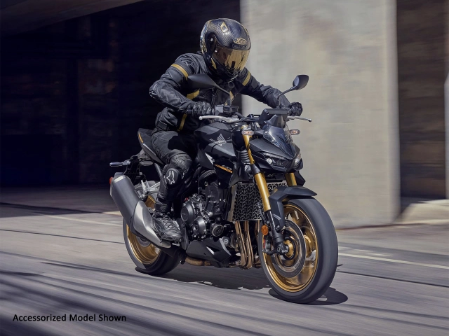Honda cb1000 hornet - 1