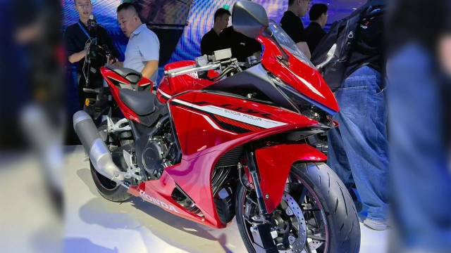 Honda cbr500r four khi phân khúc tầm trung bắt đầu chơi lớn với 4 xy-lanh và ly hợp điện tử - 2