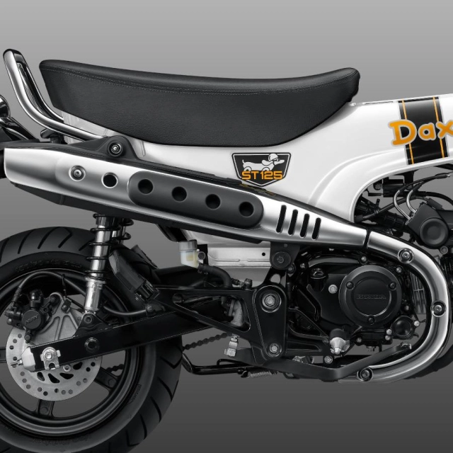 Honda dax 125 2026 ra mắt 2 màu mới og white và og black giá quy đổi khoảng 61 triệu đồng - 5