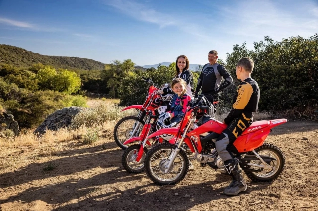 Honda ra mắt bộ ba crf 2026 - cánh cửa dẫn đến thế giới off-road - 1