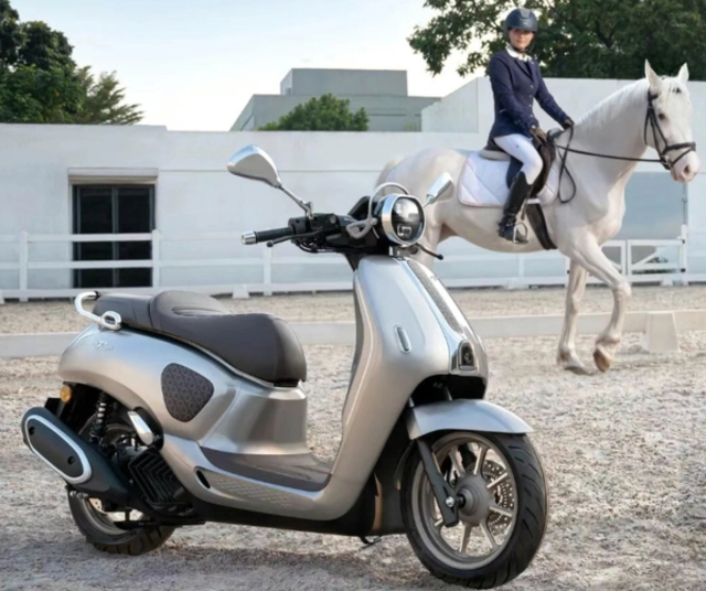 Honda ra mắt xe ga cổ điển 150cc mới có radar màn tft abs 2 kênh mà giá chỉ 50 triệu đồng - 1
